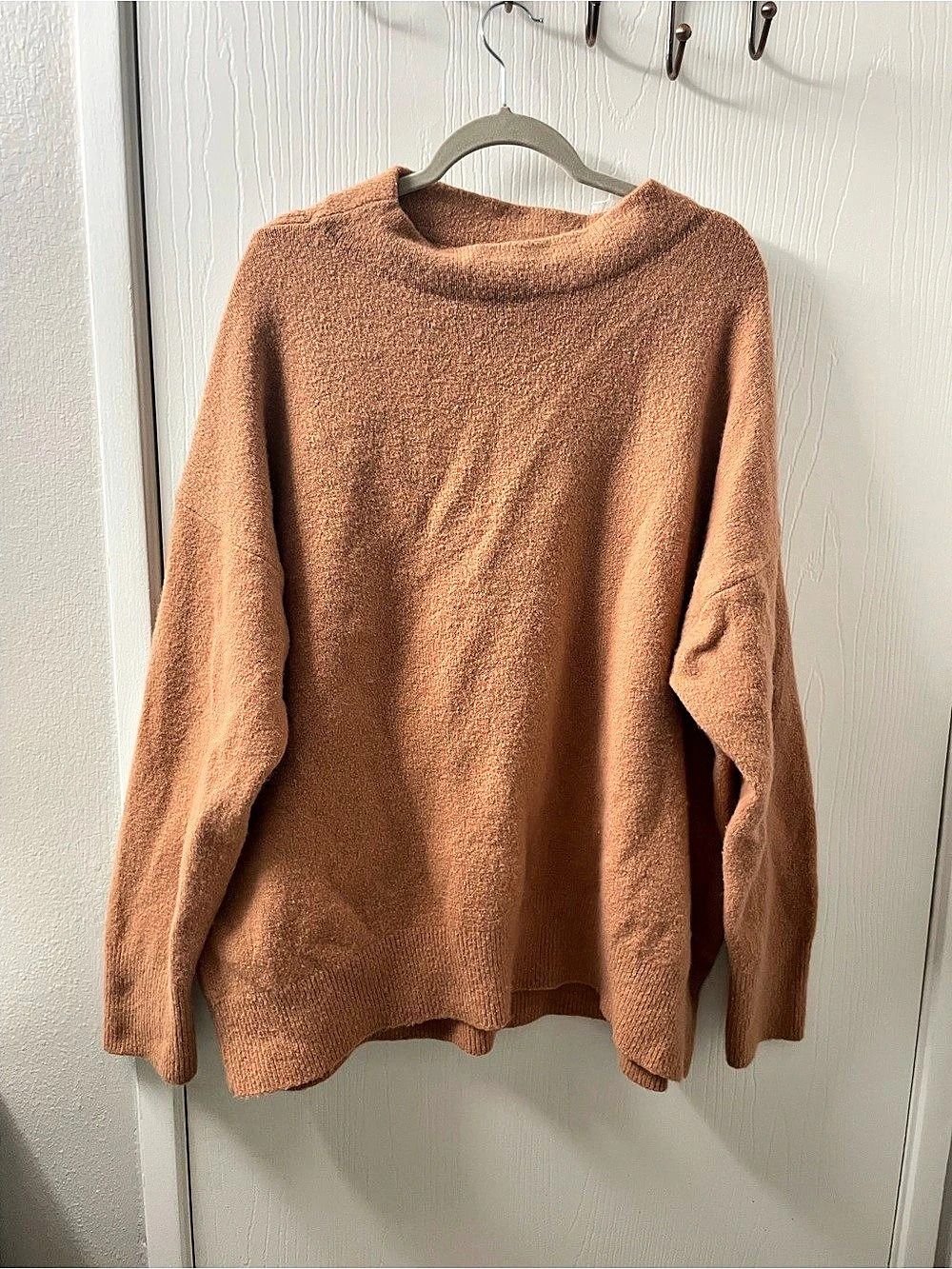 Lark & Ro Crew Neck Oversized Sweater